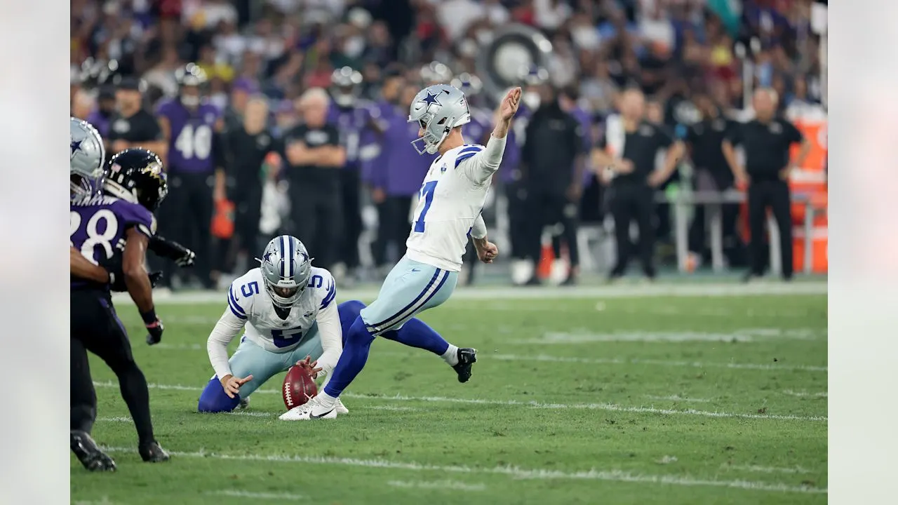 Brandon Aubrey kicks against Baltimore in Rio de Janeiro, September 27, 2026.